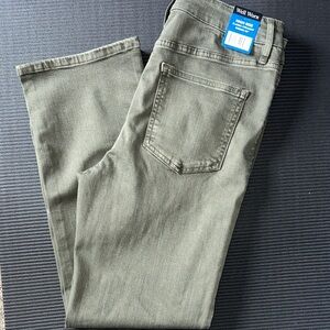 Well Worn Men's Olive Green Slim Straight Jeans